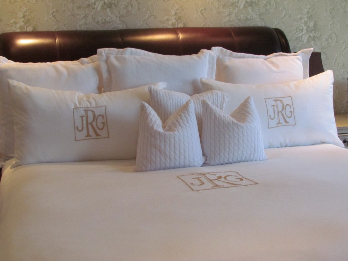 Solid White Duvet Covers and Shams Hotel Collection 100% Egyptian Sateen Cotton 400 and 1000 thread count