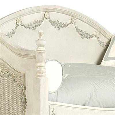 charlotte day bed trundle & moulding (versailles cream with versailles blue)