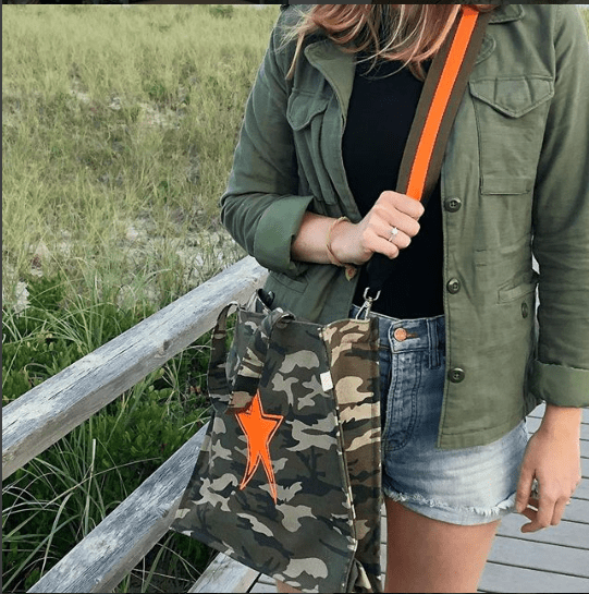 classic camo mag tote