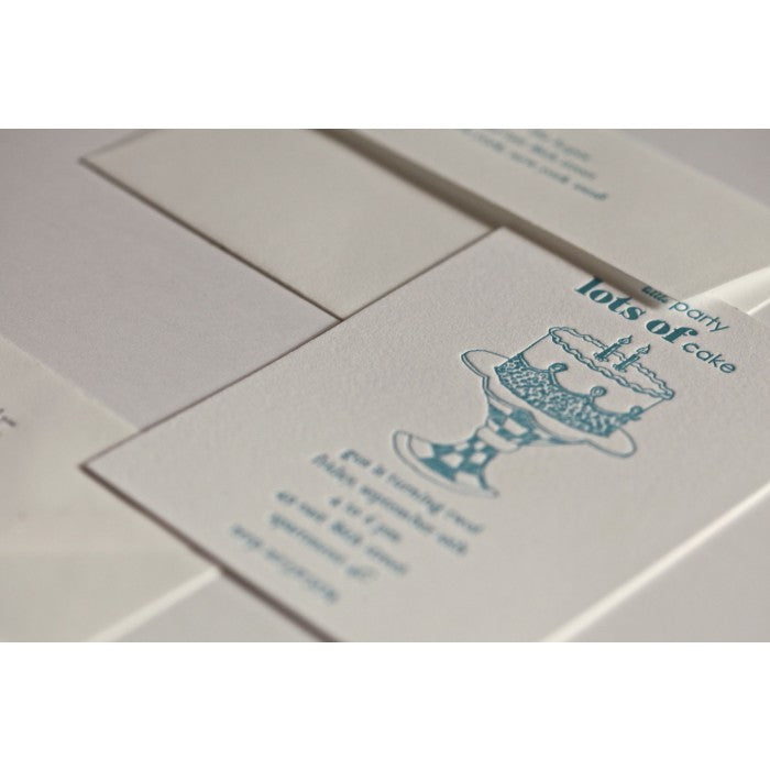 kid's parties invitations - lots of cake