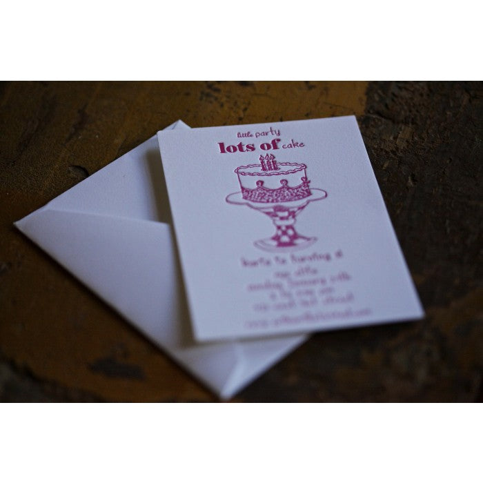 kid's parties invitations - lots of cake