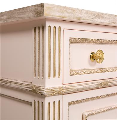 marcheline night table - versailles with gold