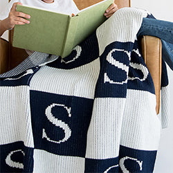 personalized initial and block blanket