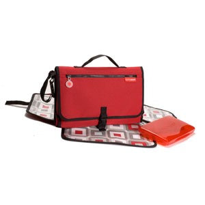 skip hop pronto changer - red