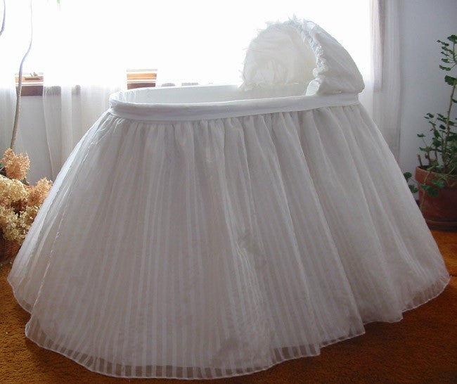 bambini bassinet (contact us for pricing)
