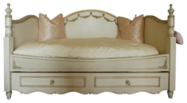 charlotte day bed