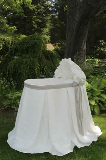 avignon bassinet (contact us for pricing)