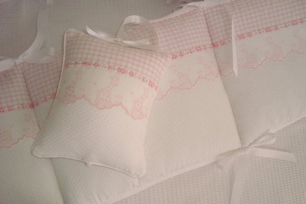 embroidered pink giraffe crib bedding