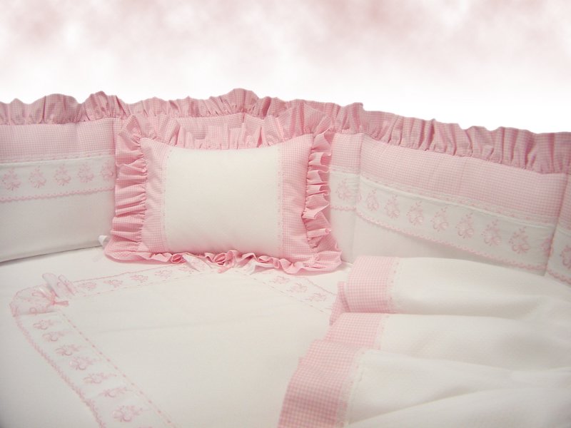 lullaby crib bedding
