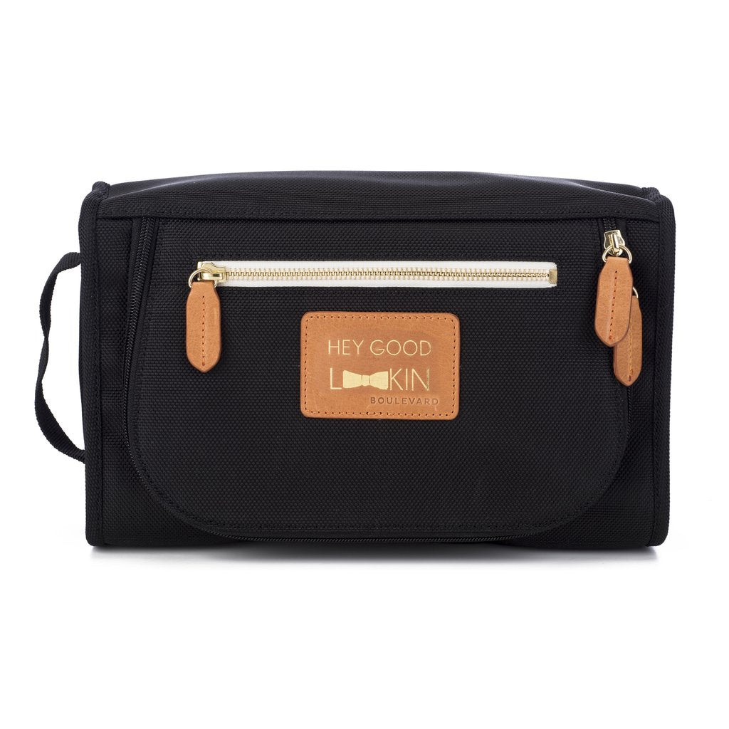 toiletry bags and dopp kits