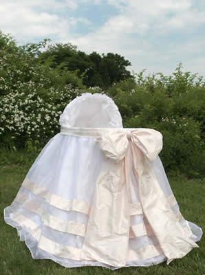 barcelona bassinet  (contact us for pricing)