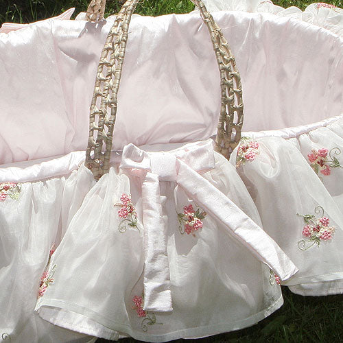 belle moses basket  Please contact us for pricing