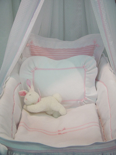 blauen elegance pink bassinet by blauen