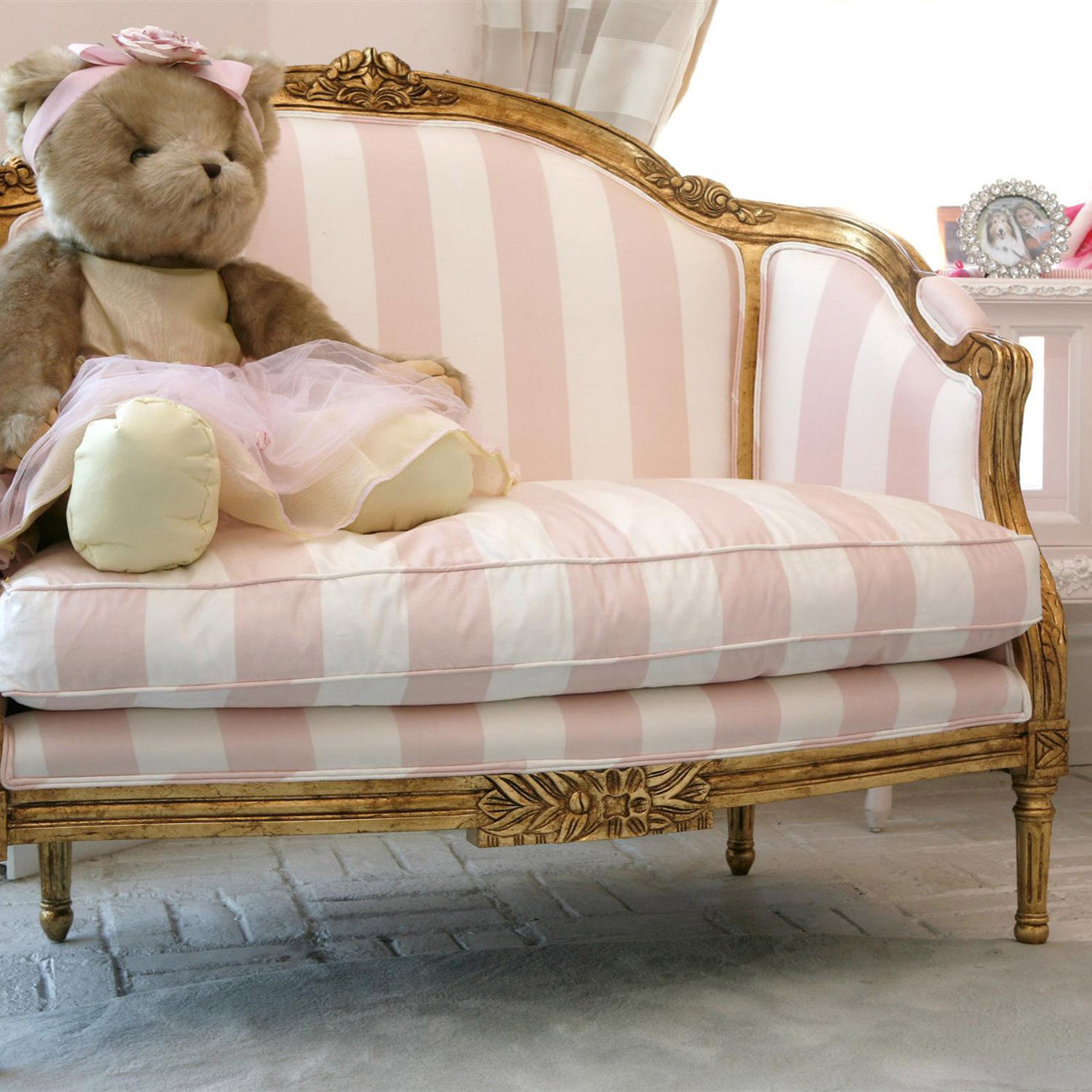 camilla chair and ottoman