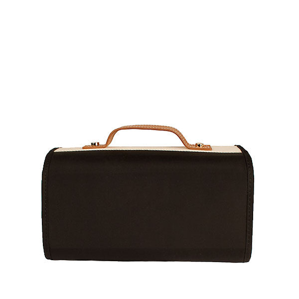 delilah toiletry roll