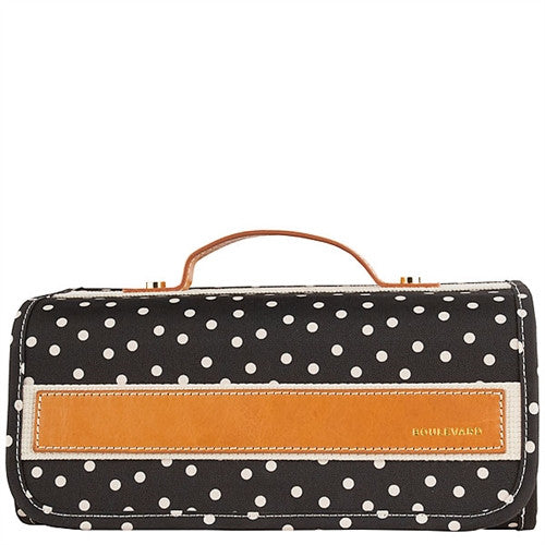 delilah toiletry roll