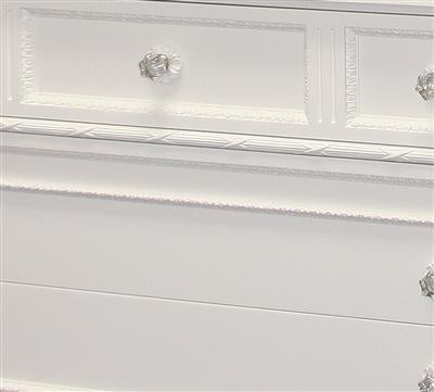 marcheline chest