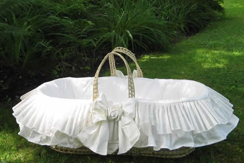 dragonfly moses basket  Please contact us for pricing