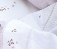 gordonsbury rosebuds crib bedding set