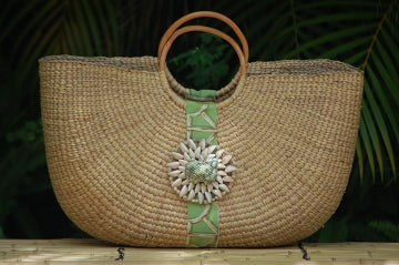 sanibel shell shoulder bag
