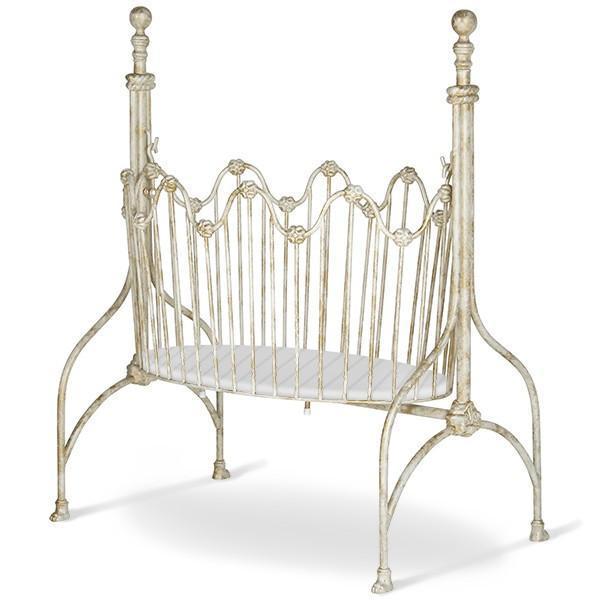 Scalloped Oval Cradle