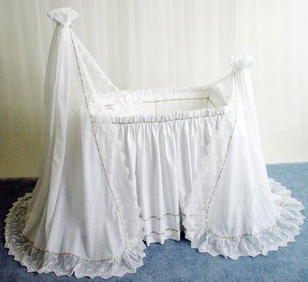 flora bassinet