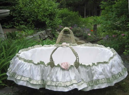 beatrice moses basket  Please contact us for pricing
