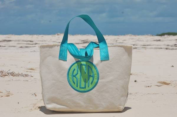 canvas cole beach bag with applique