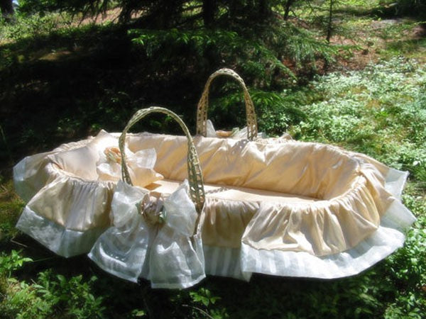 greenwich moses basket  Please contact us for pricing